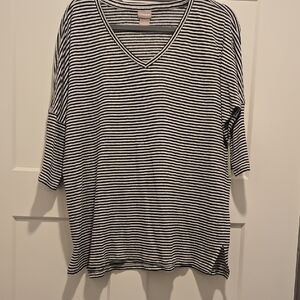 NWT Chicos Striped V-Neck Linen Women's Top